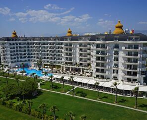 Heaven Beach Resort & Spa