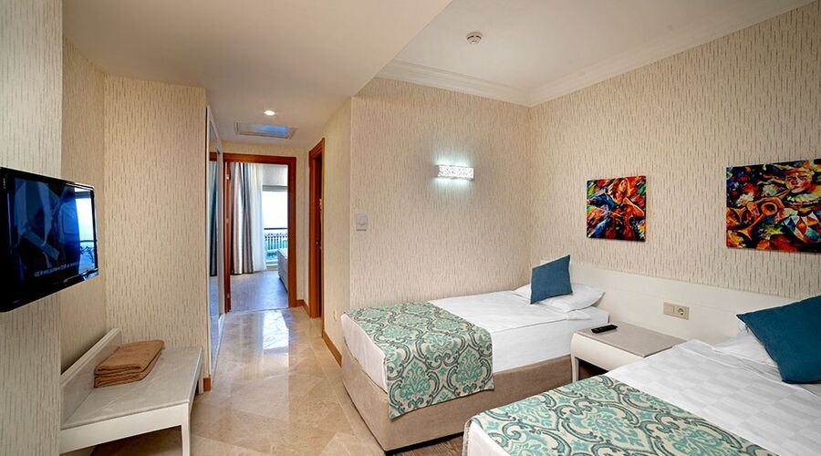 Heaven Beach Resort & Spa