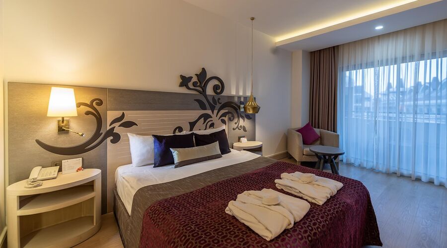 Kirman Belazur Resort & Spa