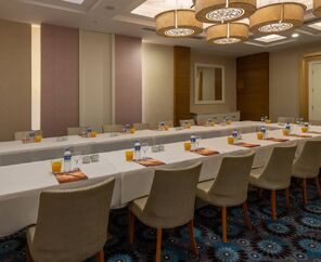 Kirman Belazur Resort & Spa