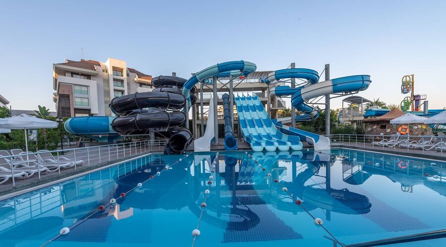 Kirman Belazur Resort & Spa