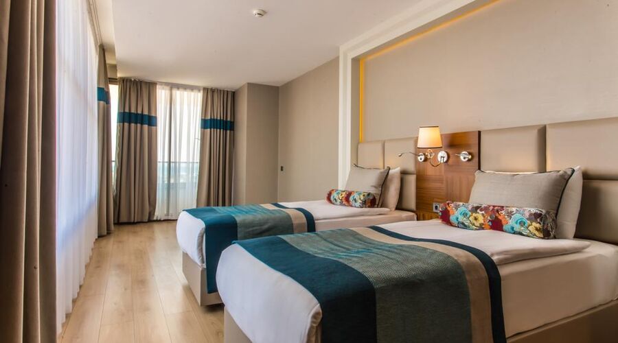 Sensitive Premium Resort