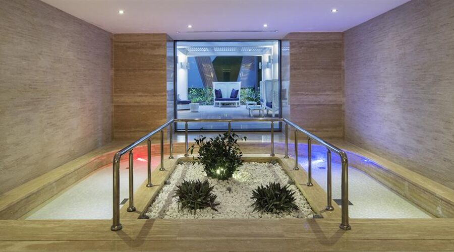 The Sense Deluxe Hotel