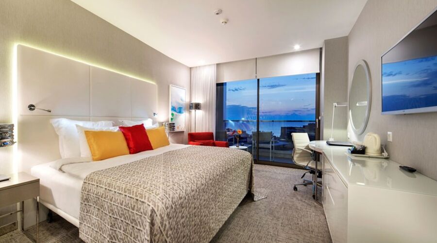 The Sense Deluxe Hotel