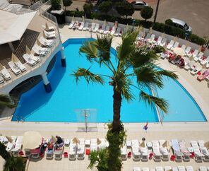 Club Atrium Hotel & Apartments