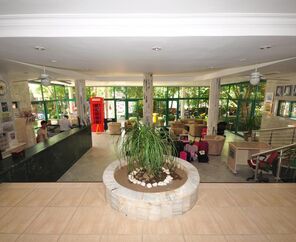 Club Atrium Hotel & Apartments