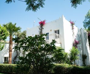 Petunya Beach Resort