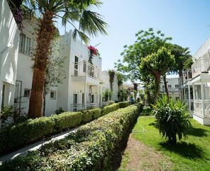 Petunya Beach Resort