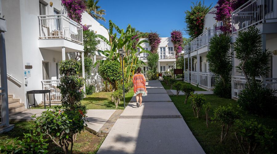 Petunya Beach Resort