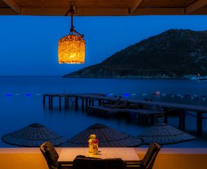 Liv Hotel By Bellazure