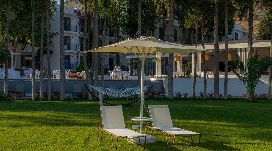 Liv Hotel By Bellazure