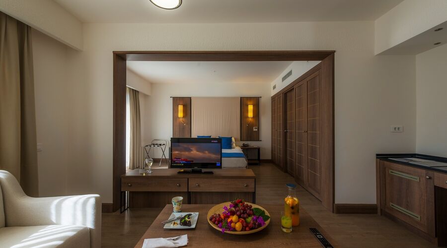 Liv Hotel By Bellazure