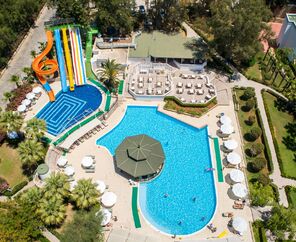 Crystal Green Bay Resort&Spa