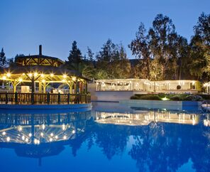 Crystal Green Bay Resort&Spa