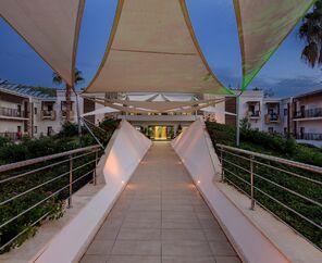 Crystal Green Bay Resort&Spa