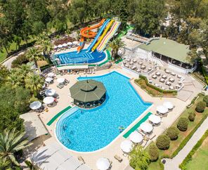 Crystal Green Bay Resort&Spa