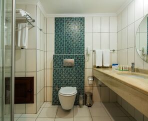 Crystal Green Bay Resort&Spa