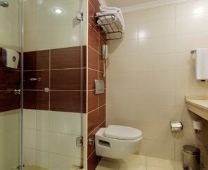 Crystal Green Bay Resort&Spa