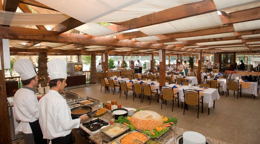 Crystal Green Bay Resort&Spa