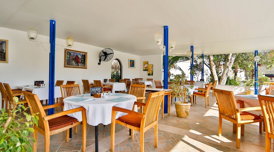 Crystal Green Bay Resort&Spa