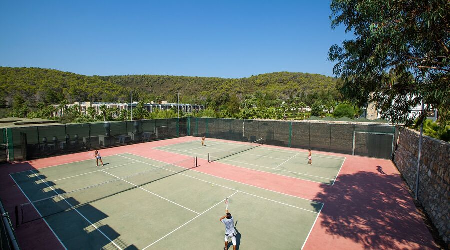 Crystal Green Bay Resort&Spa