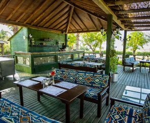 Sherwood Exclusive Lara