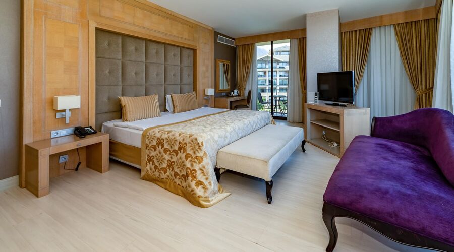 Amara Luxury Resort& Villas