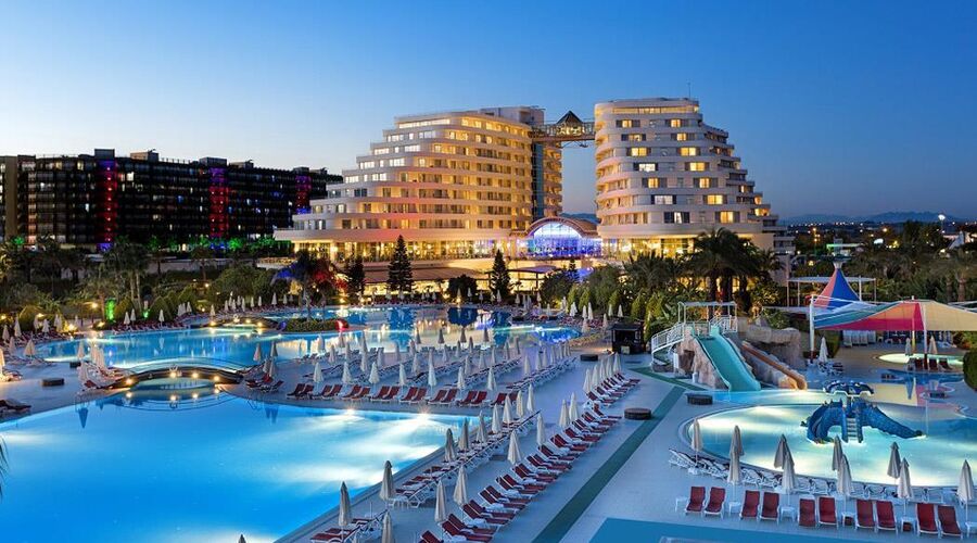 Titanic Mardan Palace