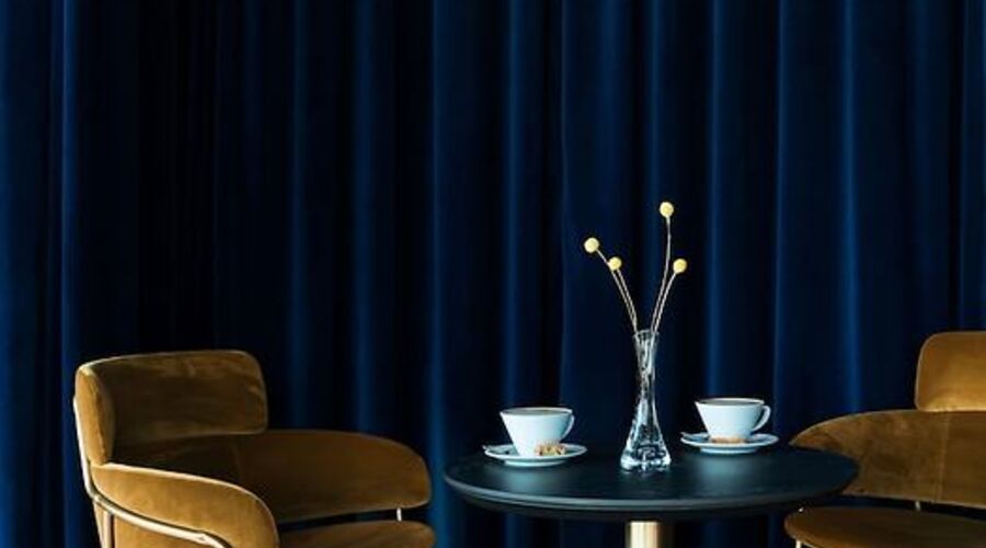 11 Mirrors Design Hotel