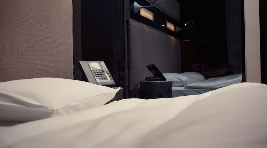 11 Mirrors Design Hotel