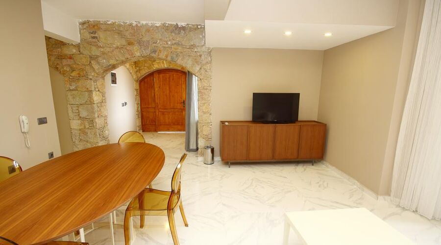 Vega Boutique Aparts Hotel