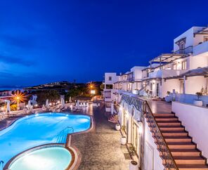 Elementa Boutique Hotel