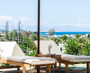 Elementa Boutique Hotel