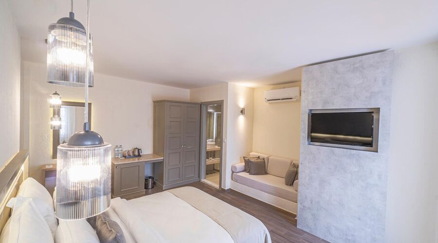 Elementa Boutique Hotel