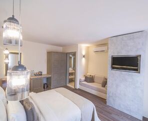 Elementa Boutique Hotel