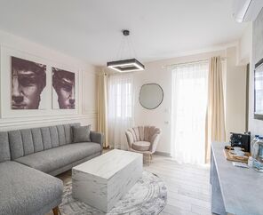 Elementa Boutique Hotel