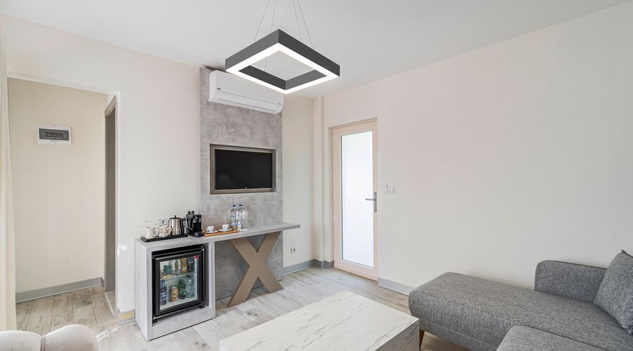 Elementa Boutique Hotel