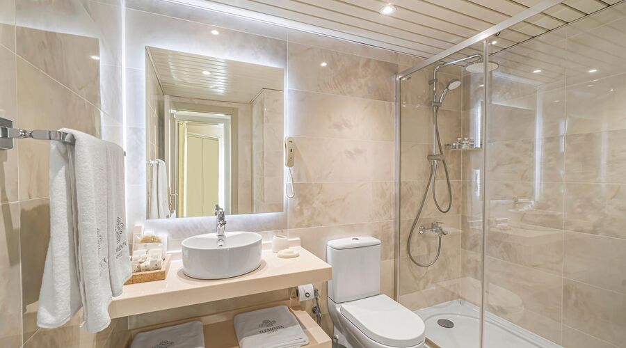 Elementa Boutique Hotel