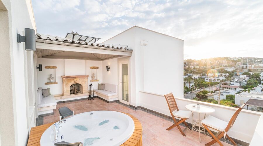 Elementa Boutique Hotel