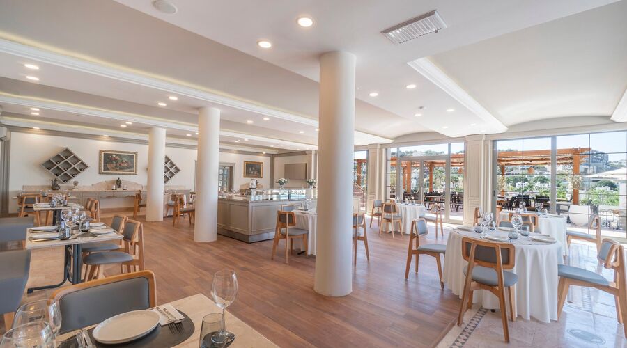 Elementa Boutique Hotel