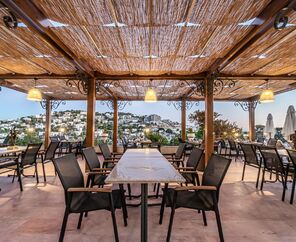 Elementa Boutique Hotel