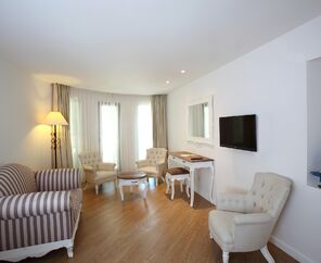 DoubleTree By Hilton Bodrum Marina Vista