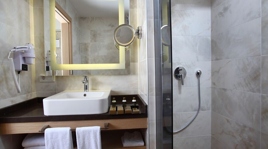 DoubleTree By Hilton Bodrum Marina Vista