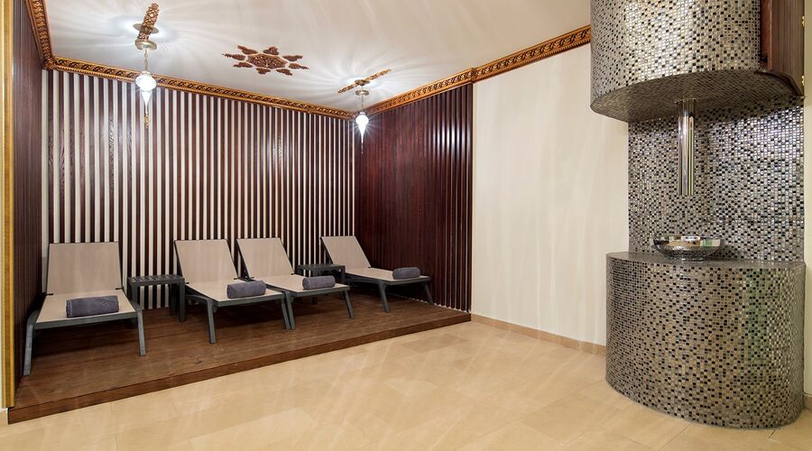 Ramada Resort By Wyndham Kuşadası & Golf