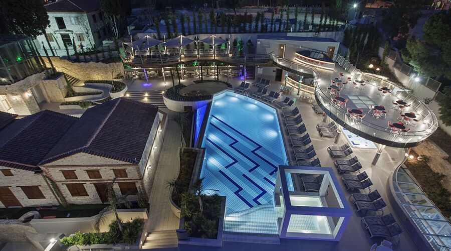 Doubletree by Hilton Kuşadası