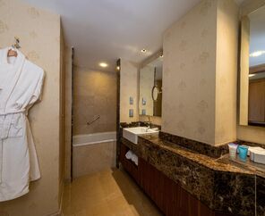 Kempsinki Hotel The Dome