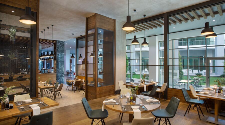 Acanthus & Cennet Barut Collection