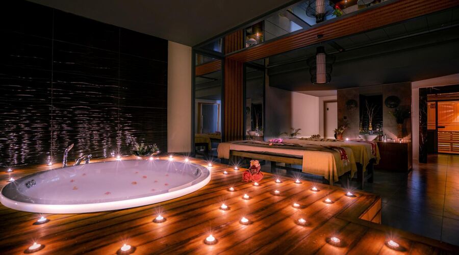 Diamond De Luxe Hotel