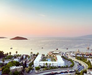 Lugga Boutique Hotel & Beach