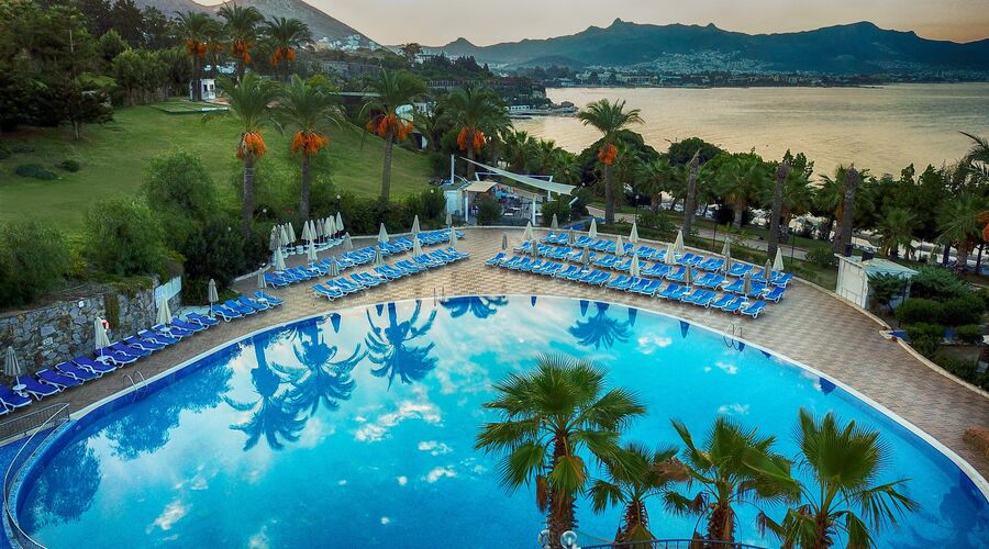 Yasmin Bodrum Resort